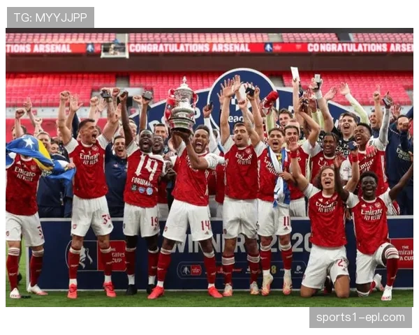 阿森纳面对铁桶阵攻坚受阻，89分钟才破密集防守显进攻效率问题